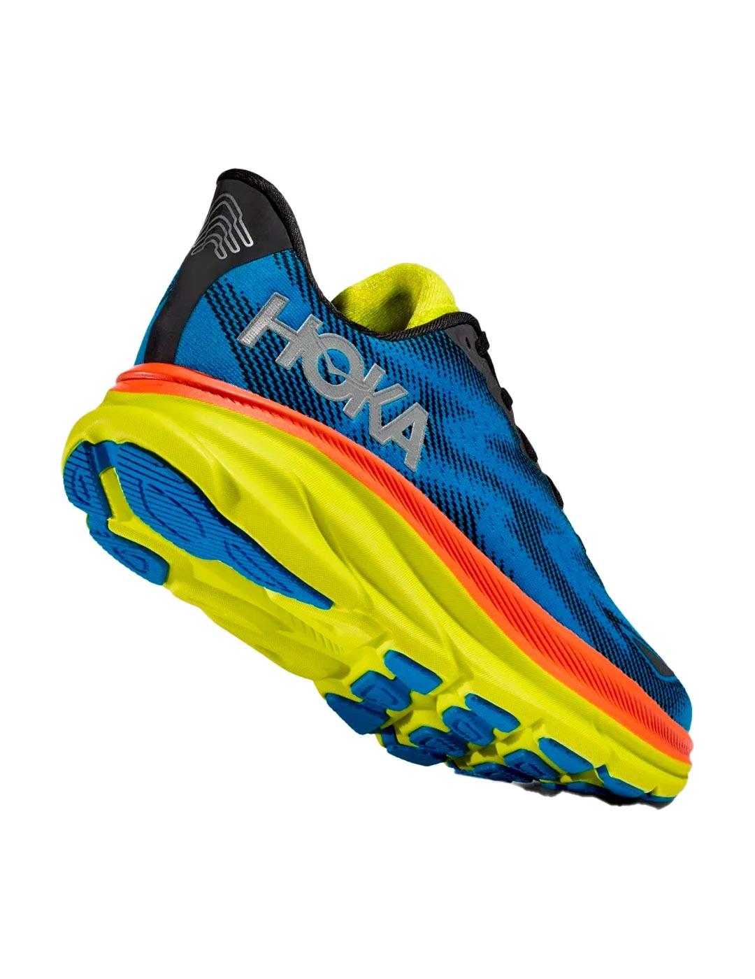 Hoka One One Clifton 9 Gore-Tex en promoción